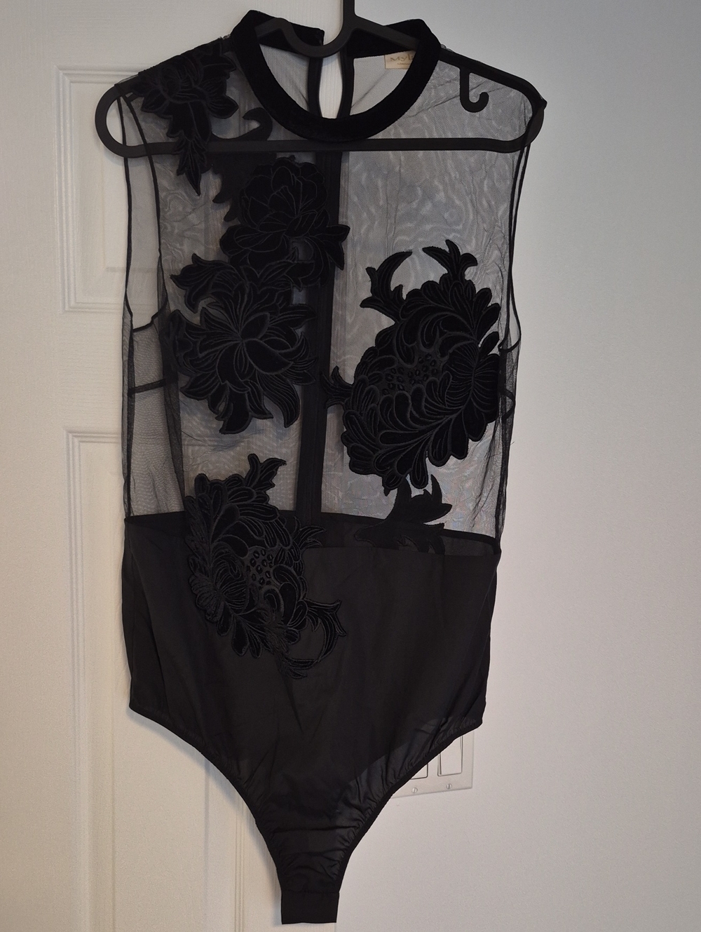 Myla London Sheer Floral Embroidered Black Bodysuit Size Large